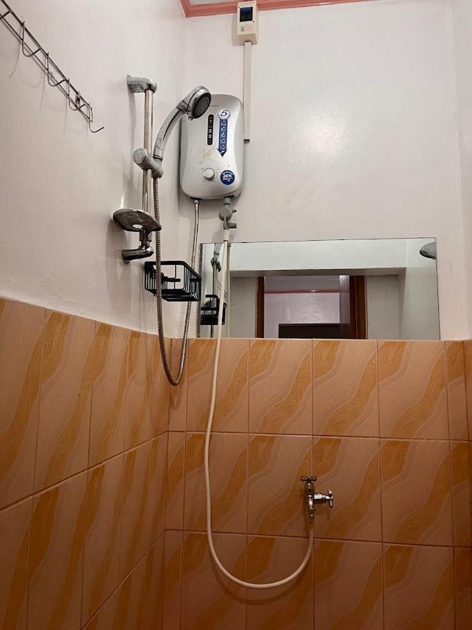 Bella'S Bed & Breakfast Dauis Екстериор снимка